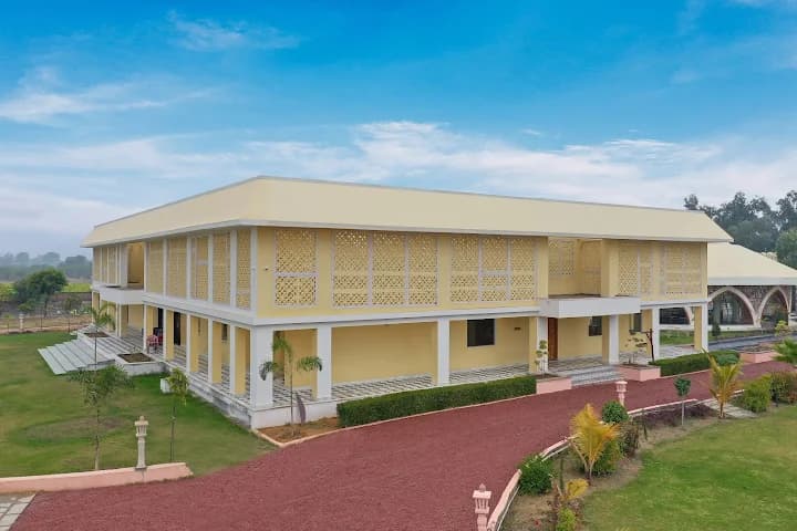 The Sawai Bagh gallery 6